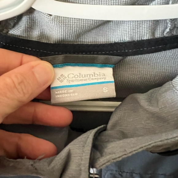 Columbia Softshell Jacket - Picture 4 of 4